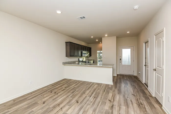10900 Gray Mare Dr — Photo 6