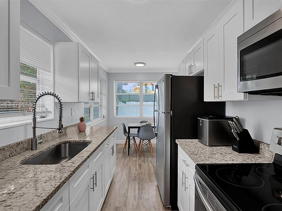 5th image of 1716 SW 11th Ct #3
