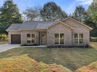 104 County Road 283, Florence, AL 35633