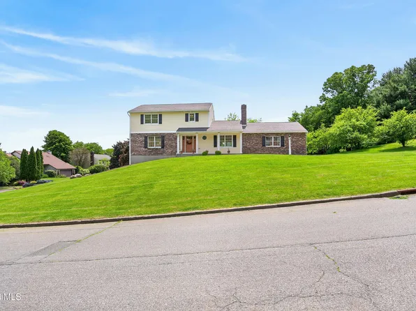 16 Park Drive, Menands, NY 12204