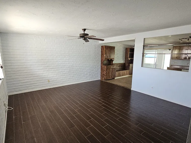 1351 W Calle Del Ensayador — Photo 4
