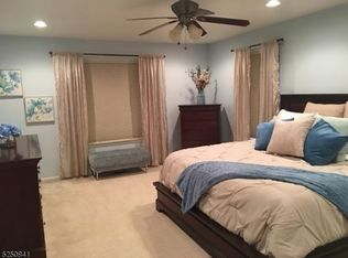 86 Crown Point Rd, Parsippany, NJ 07054