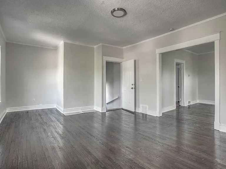 3233 Park Ave — Photo 15