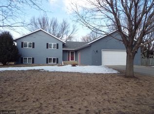 808 Richland Ave SW, Willmar, MN 56201