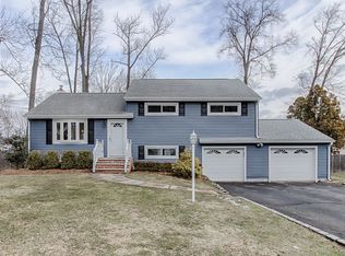 7 Locust Road, Hanover Township, NJ 07981