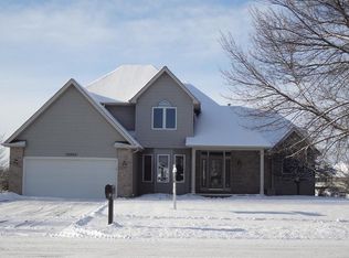 13336 S Round Barn Rd, Plainfield, IL 60585