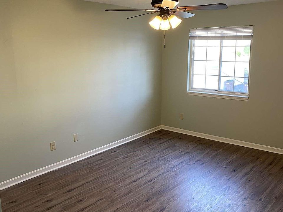 1st image of 448 Marian Ln APT 10
