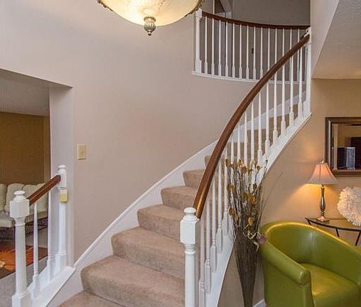 3rd image of 17531 Pioneers Creek Cir