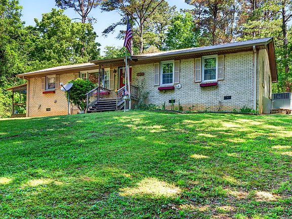 3rd image of 961 Midway Dr