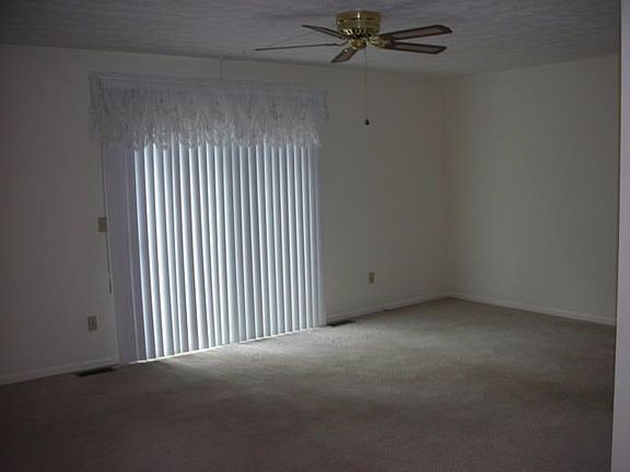 2nd image of 3367 Amberway Ct
