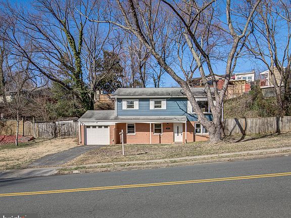 3rd image of 14816 Ashdale Ave