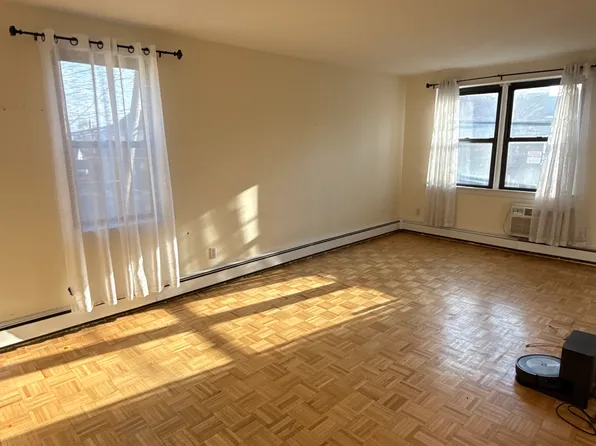 695 Yonkers Ave APT 1A, Yonkers, NY 10704