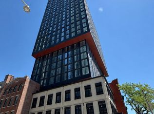 100 Queen St E #1705, Toronto, ON M5C 0B5
