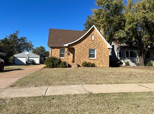 610 S Main St, Hennessey, OK 73742