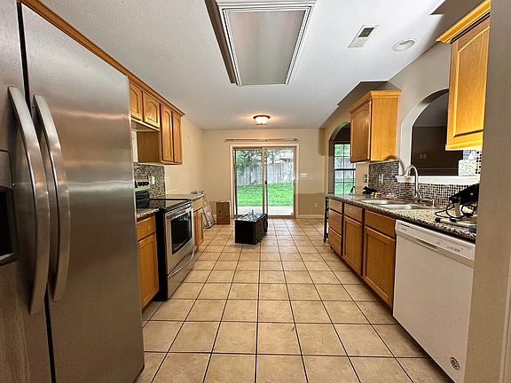 3rd image of 5403 Murfreesboro Dr