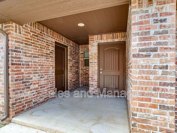 3rd image of 412 Chalk Hill Ct