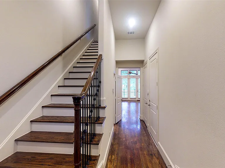 1708 Upland Lakes — Photo 12
