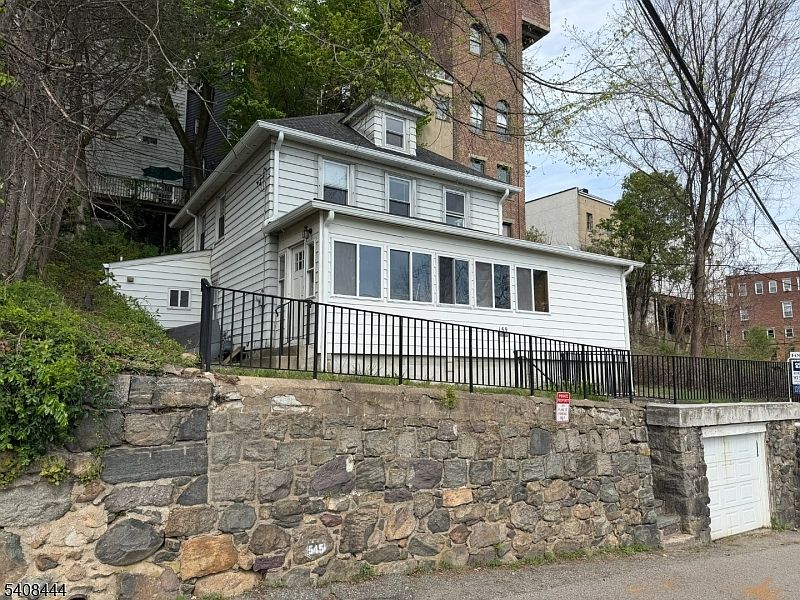 1st image of 159 Plane St