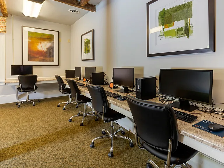 TheGardensatAnthonyHouse_BusinessCenter