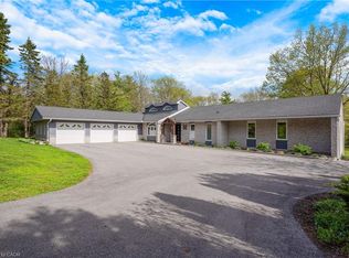 1279 Maple Manor Rd, North Dumfries, ON N1R 5S6