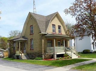 519 W Conant St, Portage, WI 53901