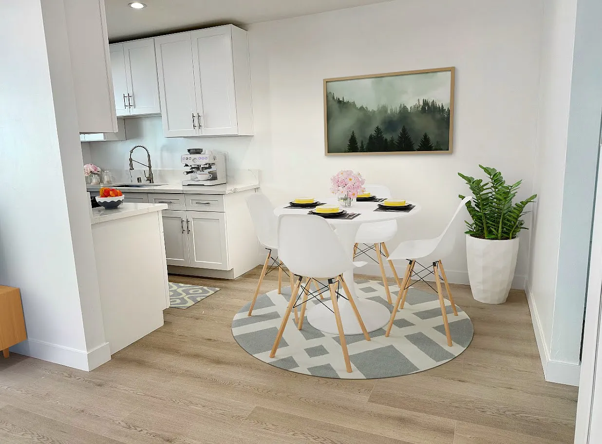 330 South Kenmore Avenue - 8 — Photo 3