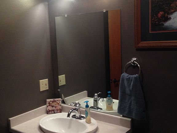 4th image of 705 Horicon St Unit 7