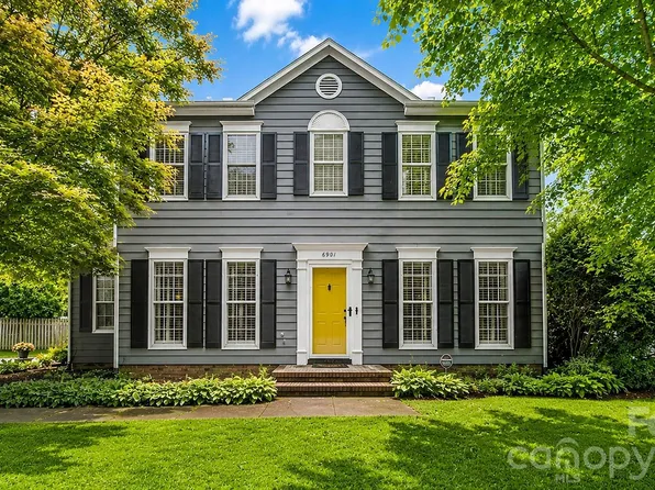 6901 Daerwood Pl, Charlotte, NC 28215