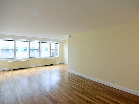 5th image of 155 E 34th St APT 9M
