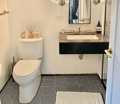 Rented by Manhattan Apartment Organization | media 42