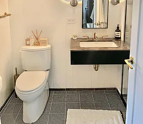 Rented by Manhattan Apartment Organization