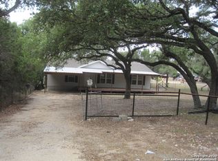 1218 Songbird Dr, Canyon Lake, TX 78133