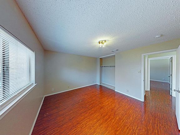 4th image of 8827 Rue De Lis #18106582