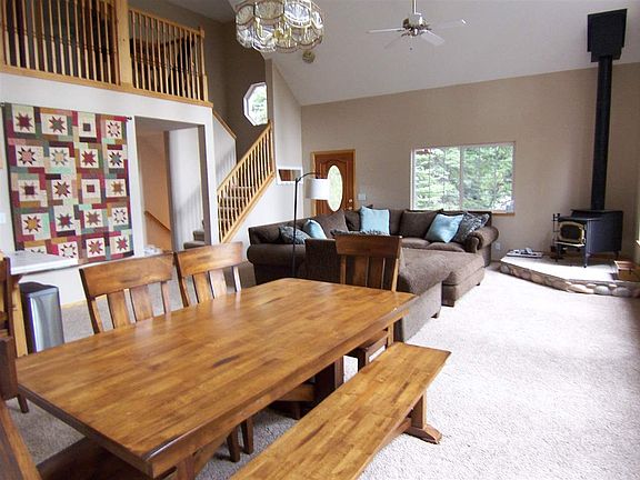 4th image of 621 E Burnt Cedar Trl