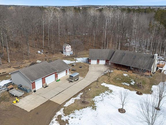 3rd image of 29584 Sunny Beach Rd