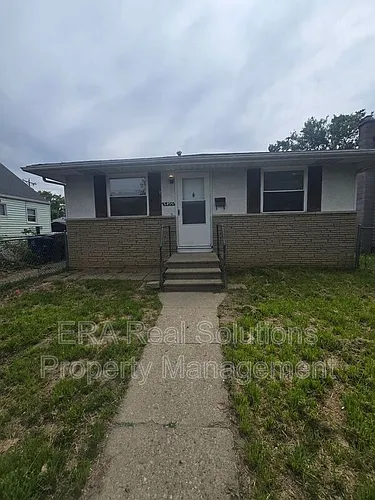 2472 Pontiac St Photo 1