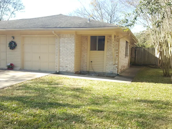 1535 Silverpines Rd, Houston, TX 77062