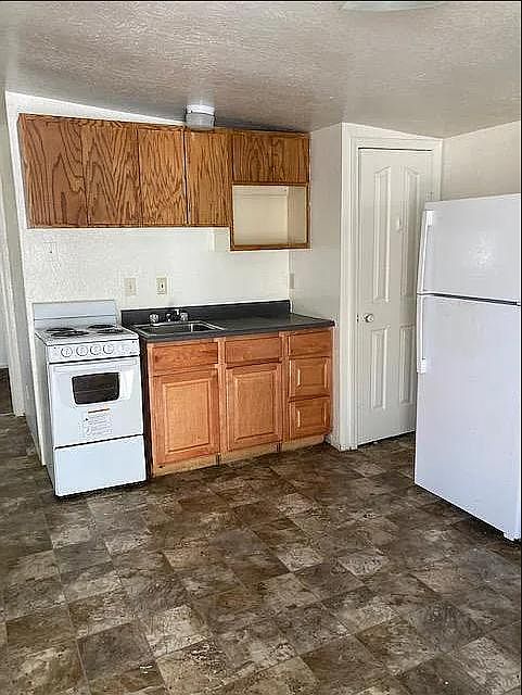 2nd image of 631 S O'Leary St Unit 2