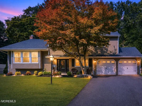 18 Wylie Terrace, Morganville, NJ 07751