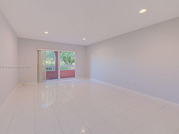 5th image of 7830 Camino Real #K-109