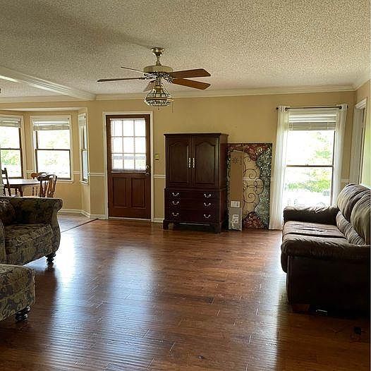 2nd image of 651 Love Branch Rd