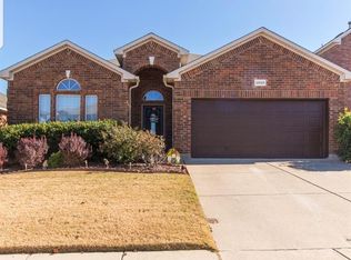12820 Old Macgregor Ln, Fort Worth, TX 76244