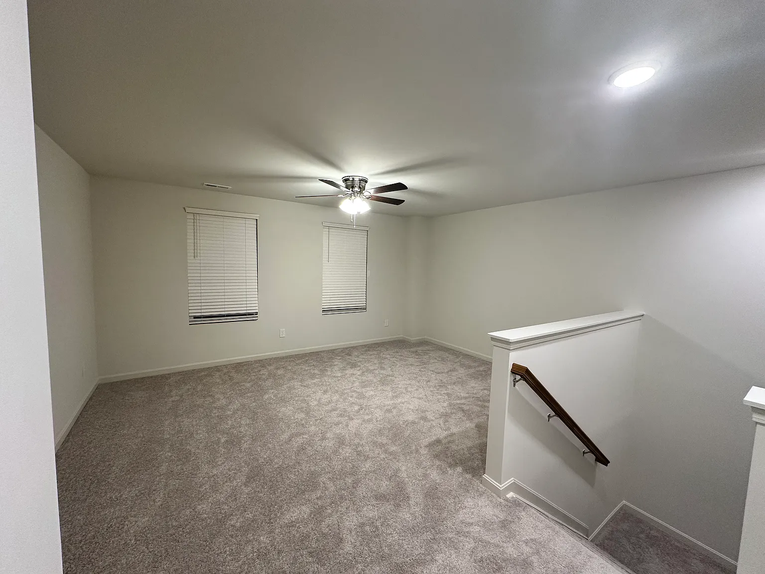 3 bed, 2.5 bath, 2372 sqft, $2,750 — Photo 3