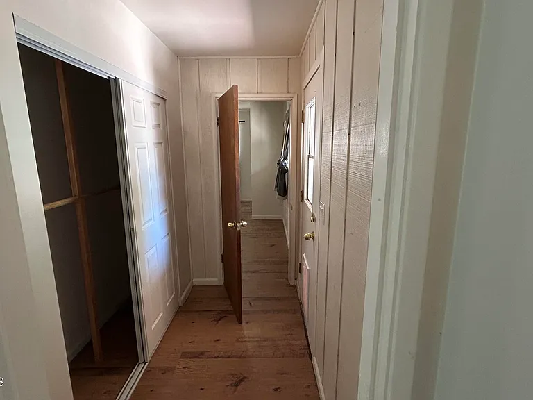 610 Flora St — Photo 9