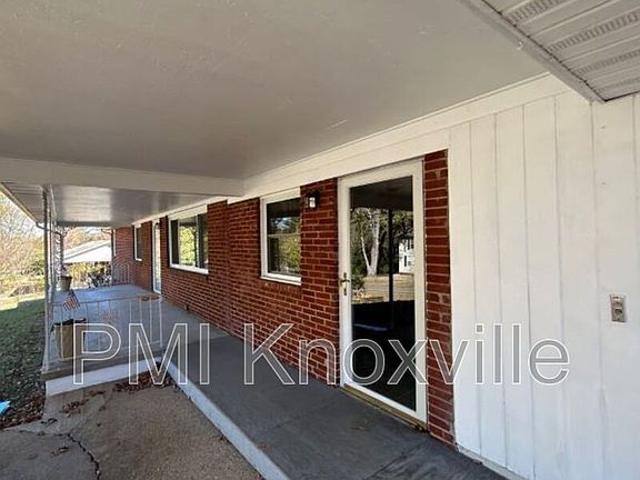 3rd image of 4308 Lonas Dr