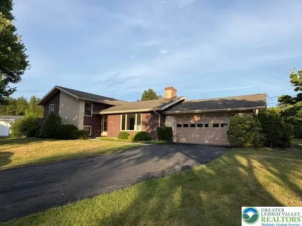 3548 Ironstone Ct, Bethlehem, PA 18020