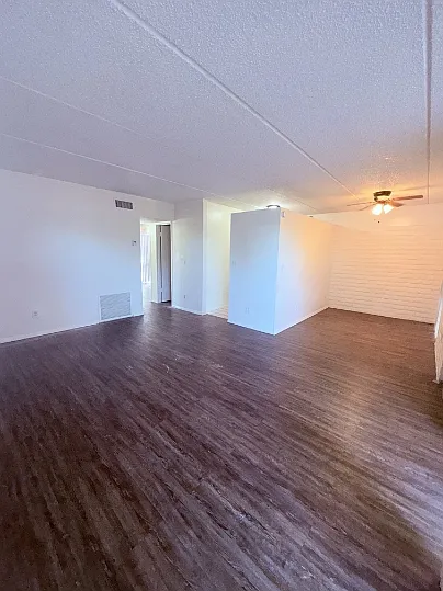 BROADWAY APARTMENTS — Photo 66