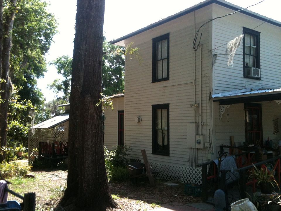 2nd image of 20 N Prospect St
