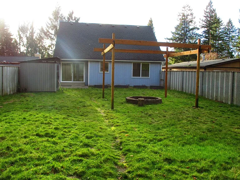 33124 E Lake Holm Dr SE — Photo 18