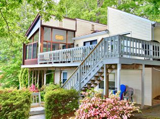 105 Shangrila Ct, Huddleston, VA 24104